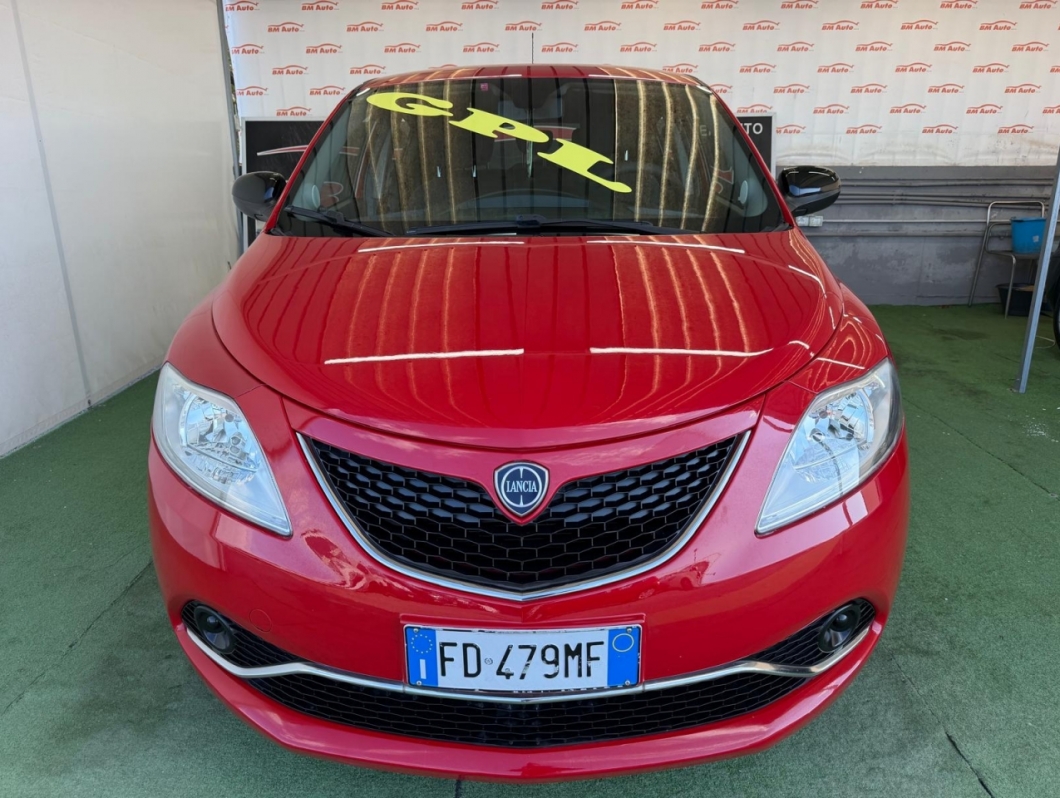 LANCIA YPSIL..